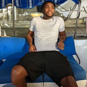 Meet your Posher, Anthony